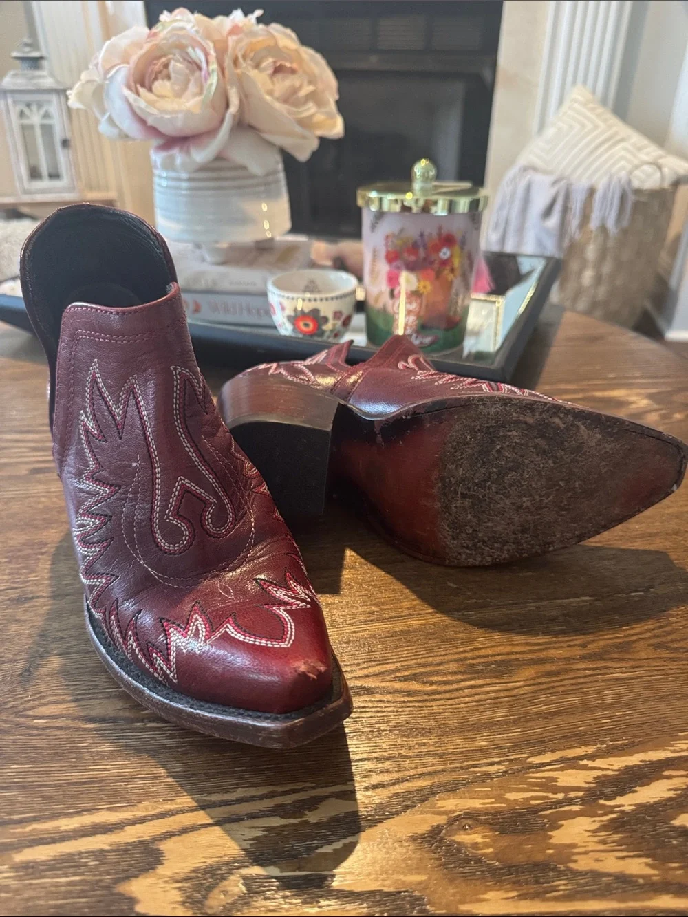Ariat Burgundy Western Ankle Boots - Embroidered Pointed Toe - Picture 2 of 3